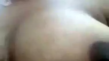Tanker girlfriend boob show on video call viral MMS