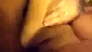 Goa ki air hostage ne big dick se chut ko chudwaya