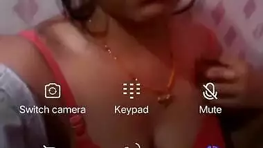 Sexy Bhabhi Shows Her Boobs and Pussy