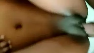 Indian Desi Bhabhi With Muslim Boyfriend In Husband Room Fucking Hard Video 1
