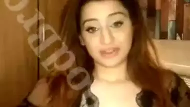 Desi Babe Kenisha Awasthi New Live