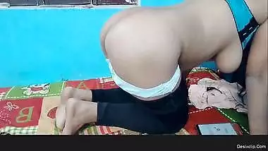 Dilivery Boy I Have Go a Girl Home She is Offered Me Big Boobs Soniya Bhabi