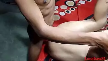 Horny Desi housewife spreads legs to enjoy XXX sex with her man