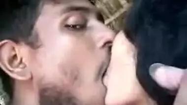 Desi couple kisses on the camera and porn video is around the corner
