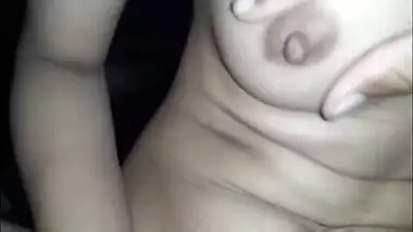 Dost Ki Wife Lund Dekh Kr Pagal Ho Gyi . Mote Lund Se Chudi