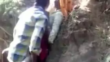 Kinky Desi wife cheating outdoor, caught and recorded sex by a voyeur