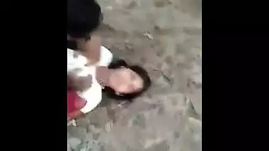 Mallu aunty outdoor sex with lover recorded by voyeur