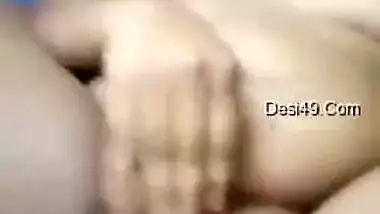 Naked Desi bombshell gently massages her XXX vagina in the bedroom